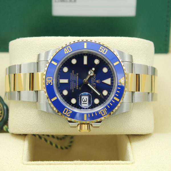 Rolex Submariner Date Bluesy 116613LB side view bottom